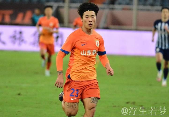 值得称赞，泰山队两新星加练，一天两练，谢文能态度真的没得说